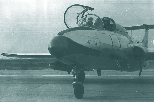 Avionul reactiv pentru scoala militara L-29, de constructie cehoslovaca